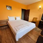 Villa Horizon - Spacious Sea View House With 6 Bedrooms In Balchik