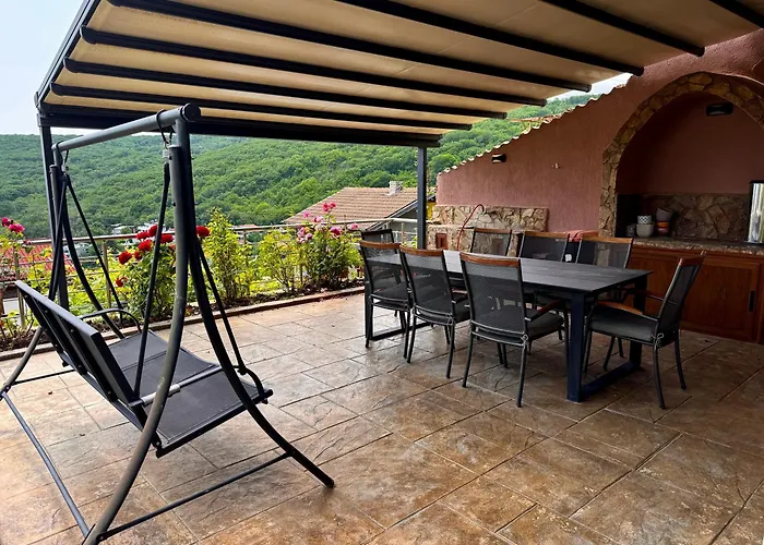 Villa Horizon - Spacious Sea View House With 6 Bedrooms In Balchik