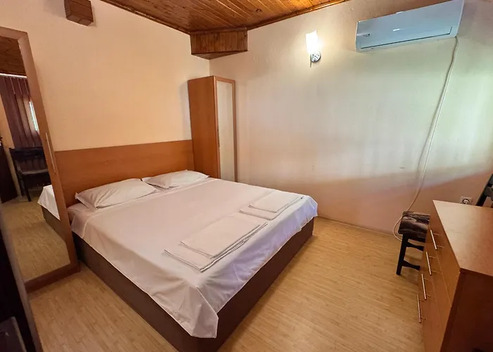 Villa Horizon - Spacious Sea View House With 6 Bedrooms In Balchik